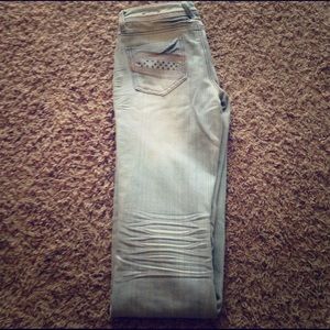 Size 7 Almost Famous Light Wash Denim Jeans