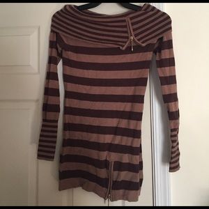 Off the shoulder long sleeved shirt