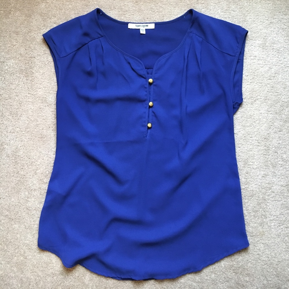 Daniel Rainn blue blouse