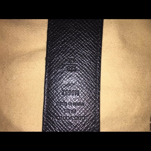 100% Authentic Rare Louis Vuitton belt size 32-34 - Picture 4 of 4