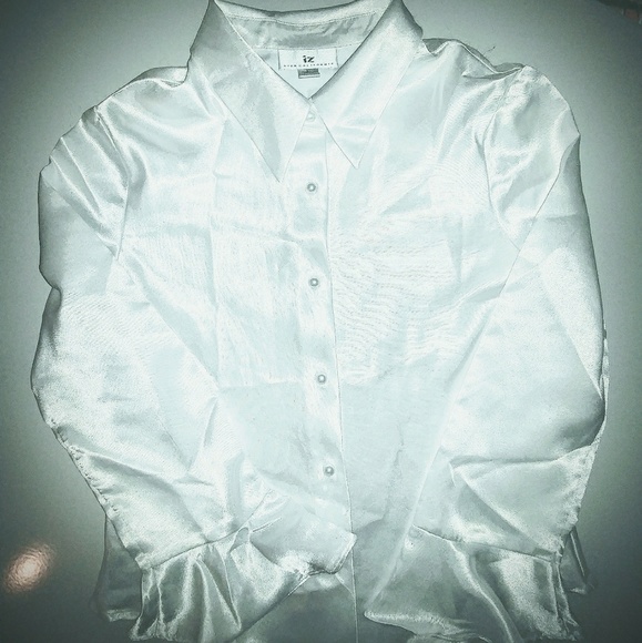 iZ byer Collection size large girls satin shirt - Picture 1 of 3