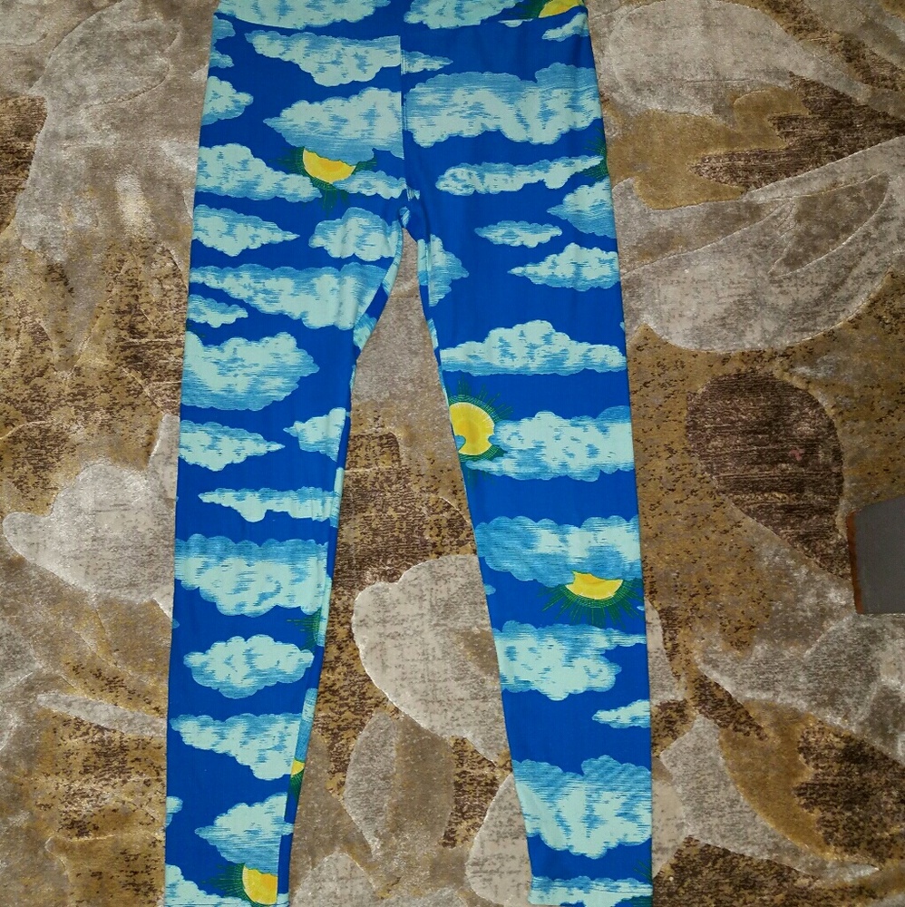 Lularoe OS clouds