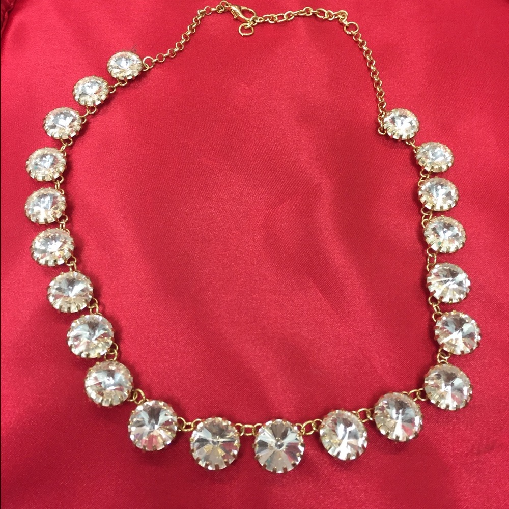 Beautiful Gold plated 💎 jeweled necklace