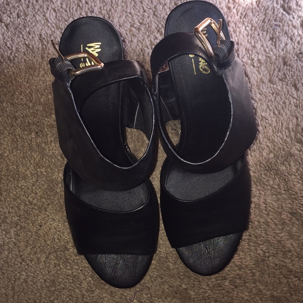 Mossimo women's wedges