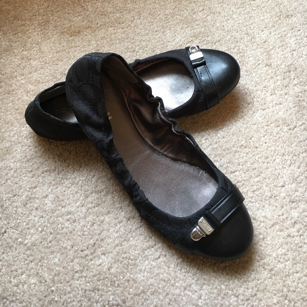 Coach flats - like new!