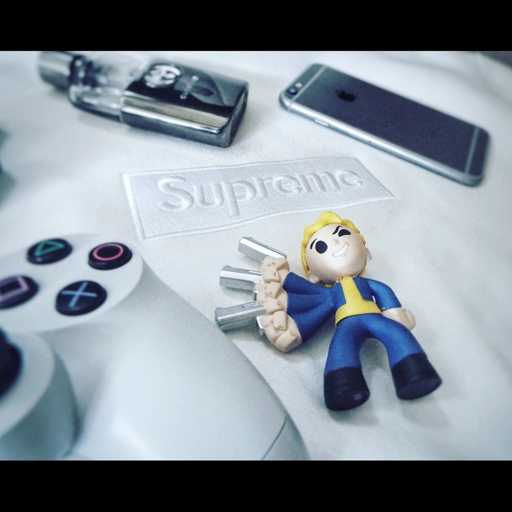 F/W 2014 White Tonal Box Logo