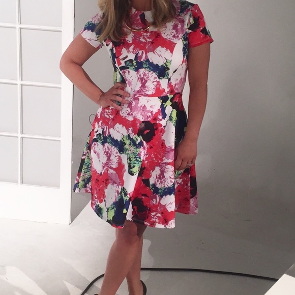 MILLY FOR DESIGNATION FLORAL SCUBA DRESS - Picture 3 of 6
