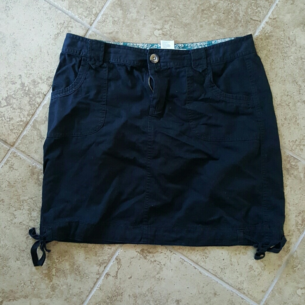 Old navy black skirt