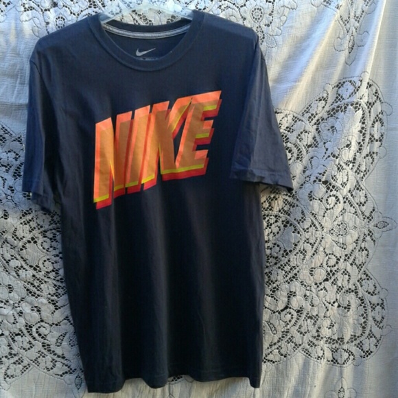 NIKE  Other - NIKE MEN'S REGULAR FIT T-SHIRT SIZE L,