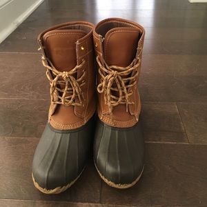 Khombu Duck Boots