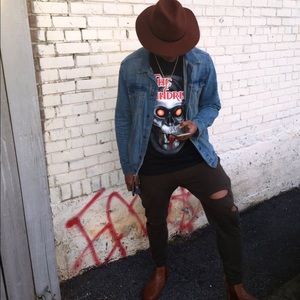 Meet your Posher, Malik