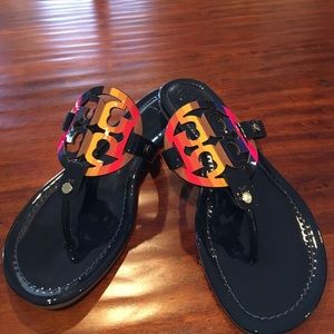 Tory Burch Miller w Rainbow Logo in Navy