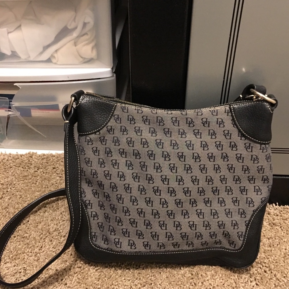 Dooney and Bourne purse
