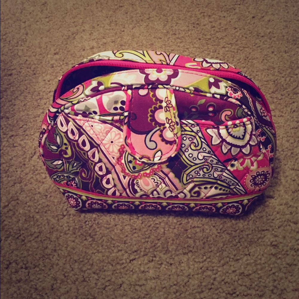 Vera Bradley small toiletry bag