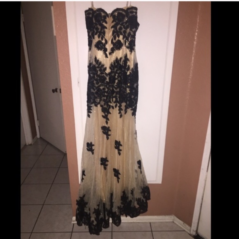 Prom Dress - Picture 3 of 4