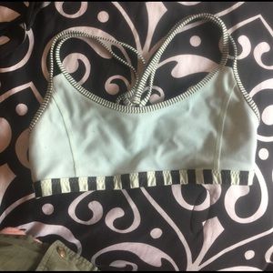 Lululemon sports bra