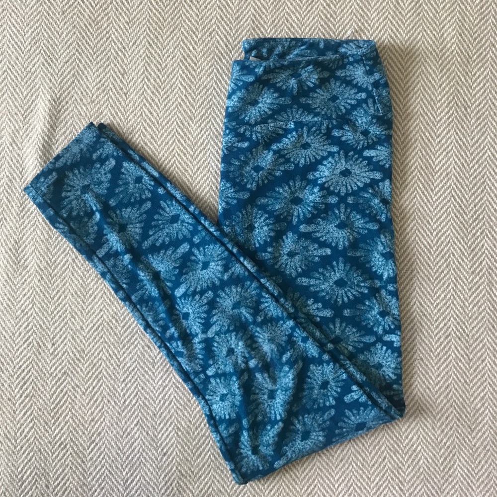 Lularoe OS leggings. Turquoise floral/geometric