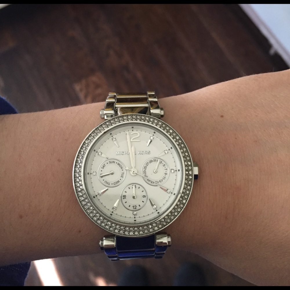 Beautiful Michael Kors Silver Parker watch