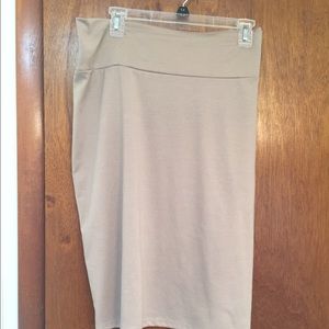 Gently Used Lularoe Cassie 2X