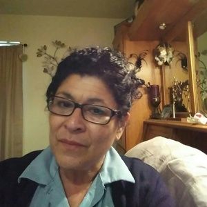 Meet your Posher, Elvira