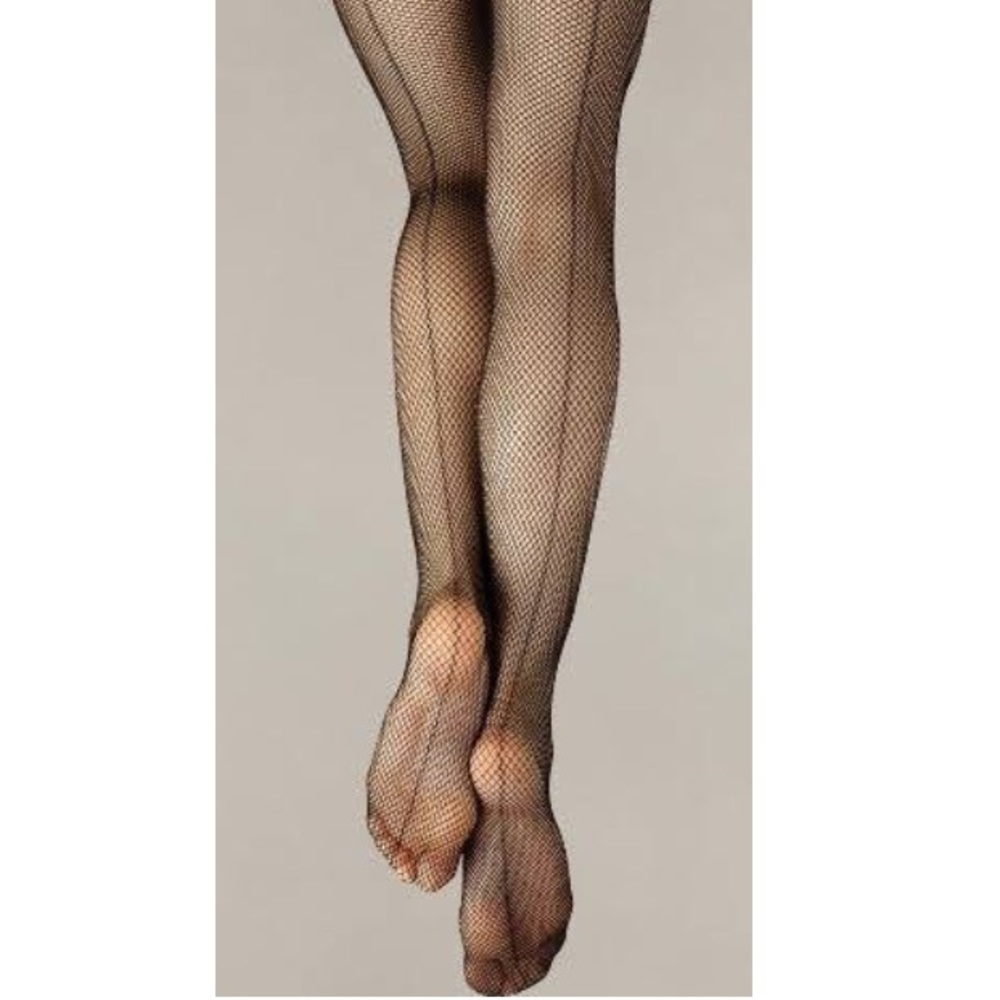 Black footed fishnets