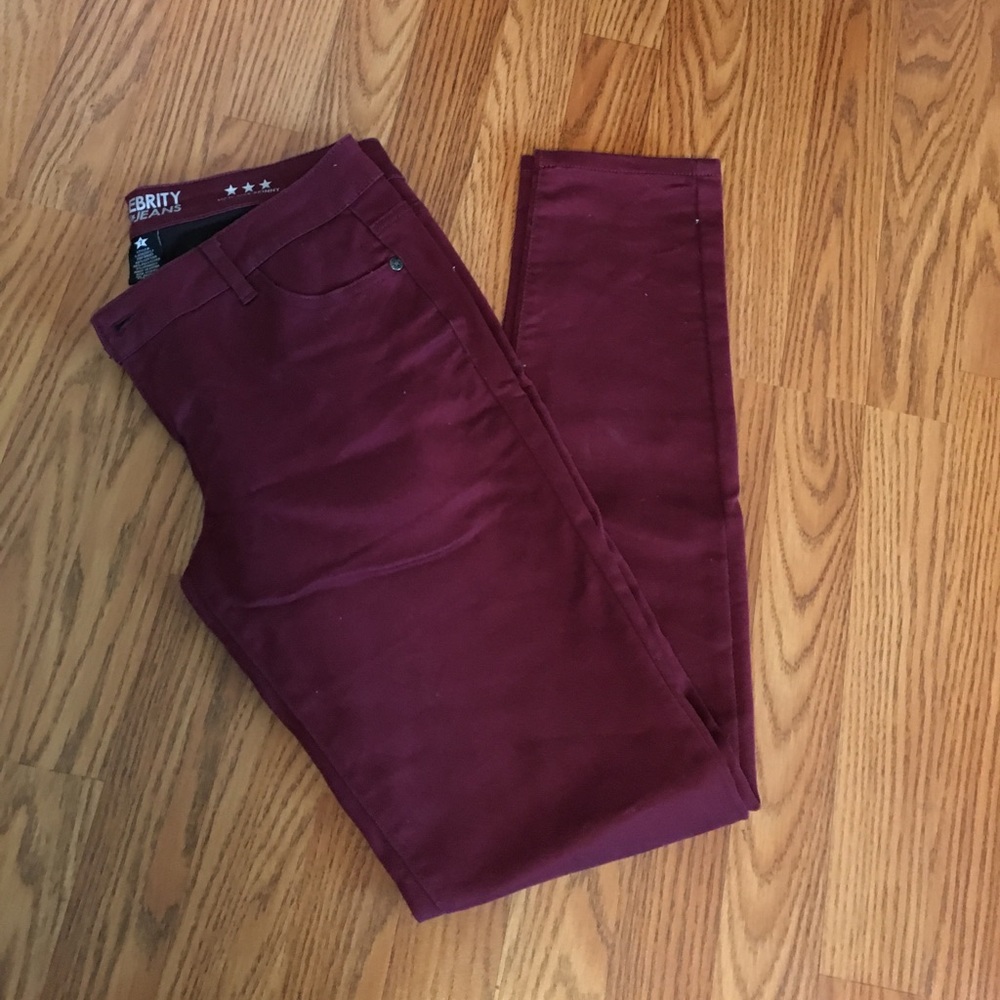 Burgundy celebrity pink jeans size 7