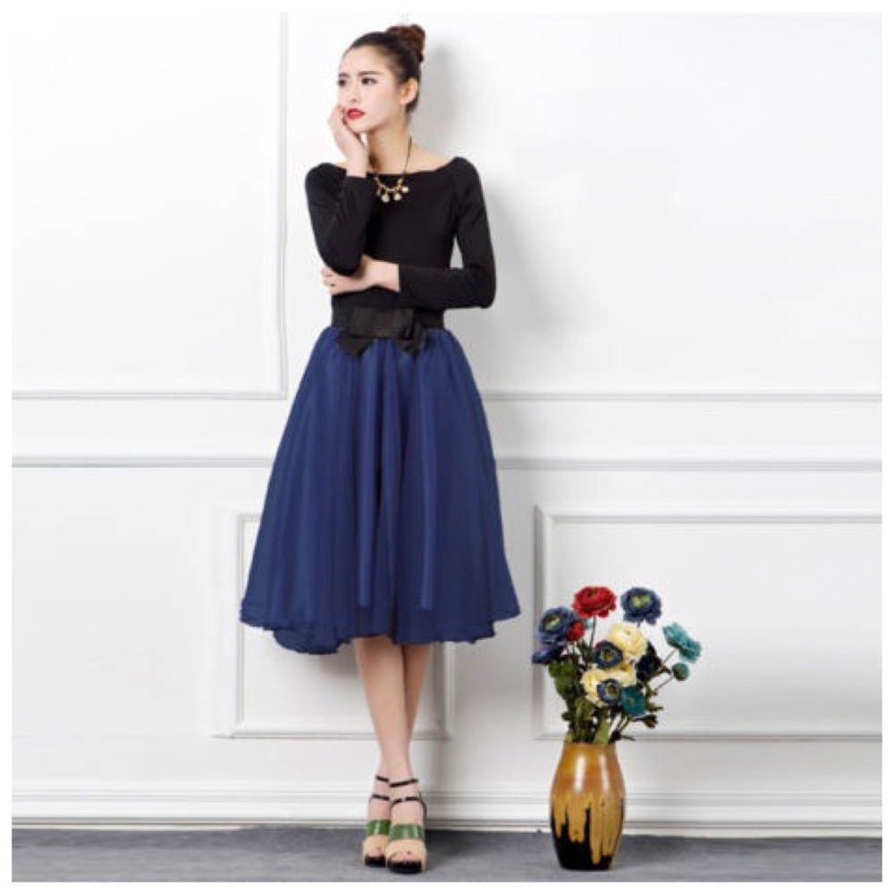 Blue Tulle Organza Skirt - Picture 2 of 4