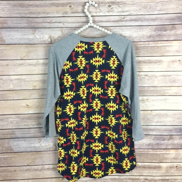 SOLD 💛 lularoe // randy raglan aztec print tee - Picture 6 of 7