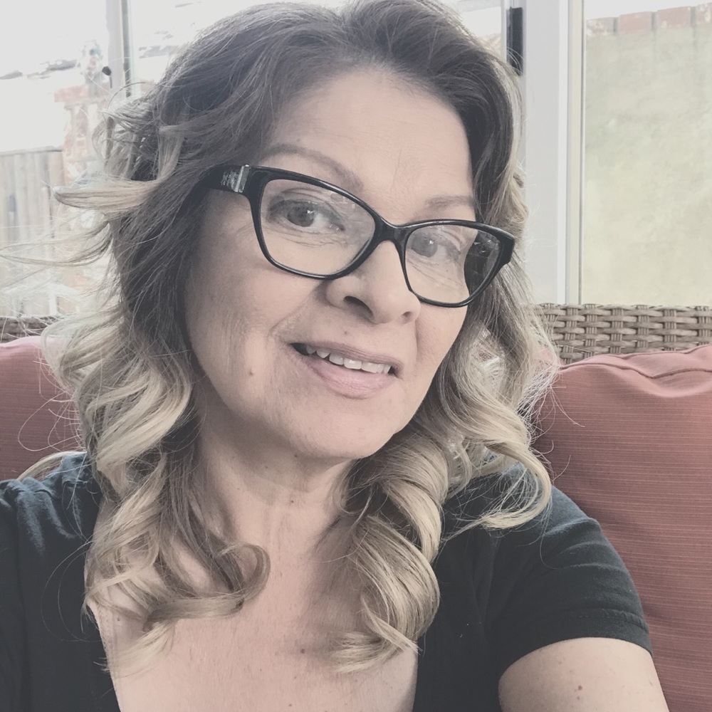 Meet your Posher, Debbie