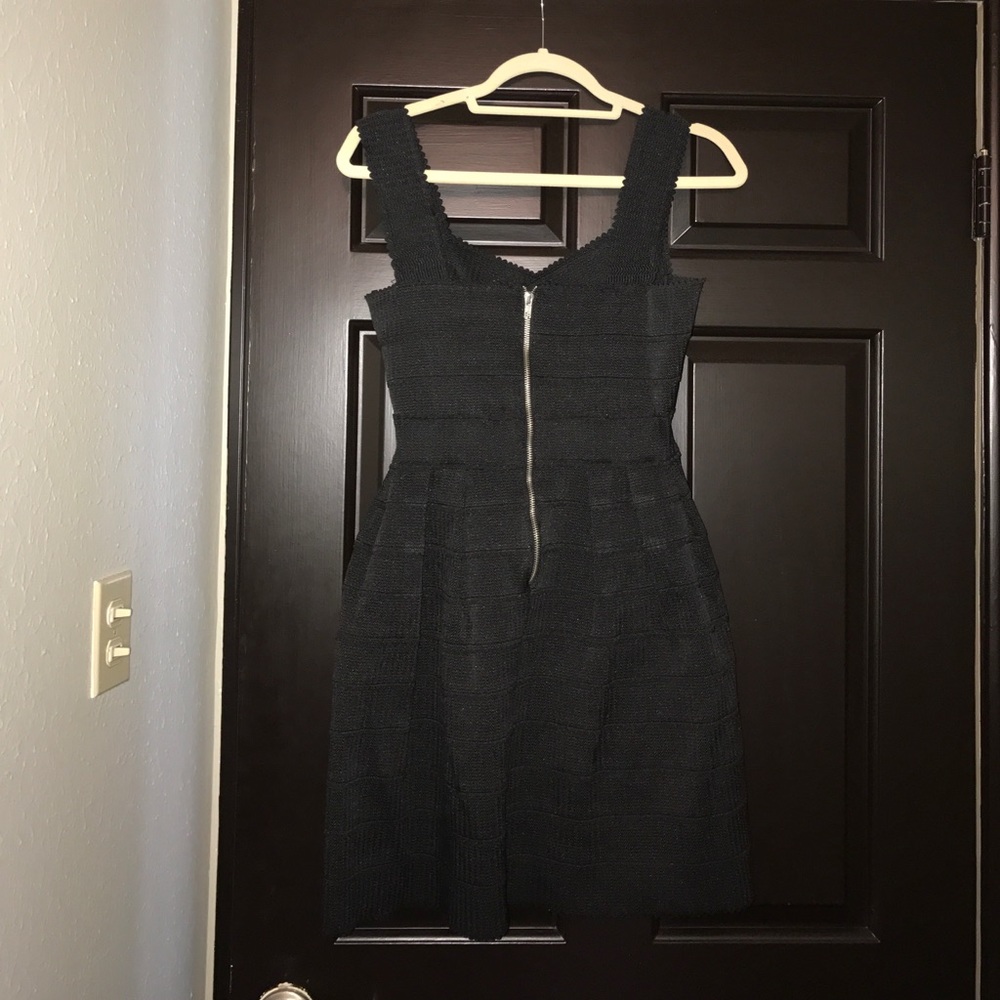 Formal dress - Picture 2 of 2