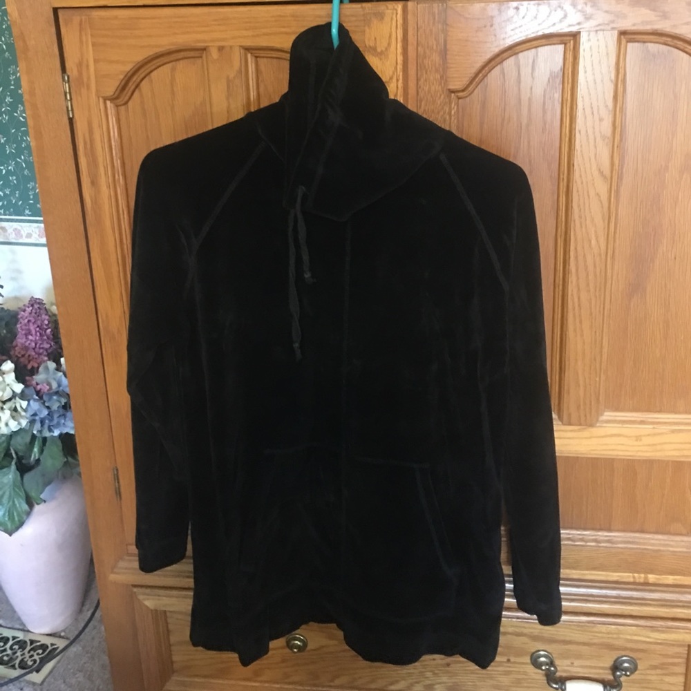 Real clothes velveteen turtleneck