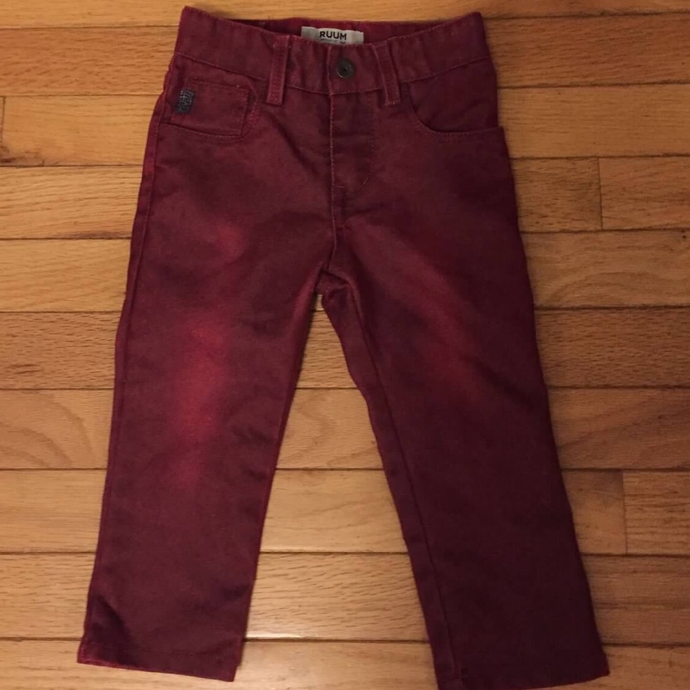 Distressed red jeans  BNWOT