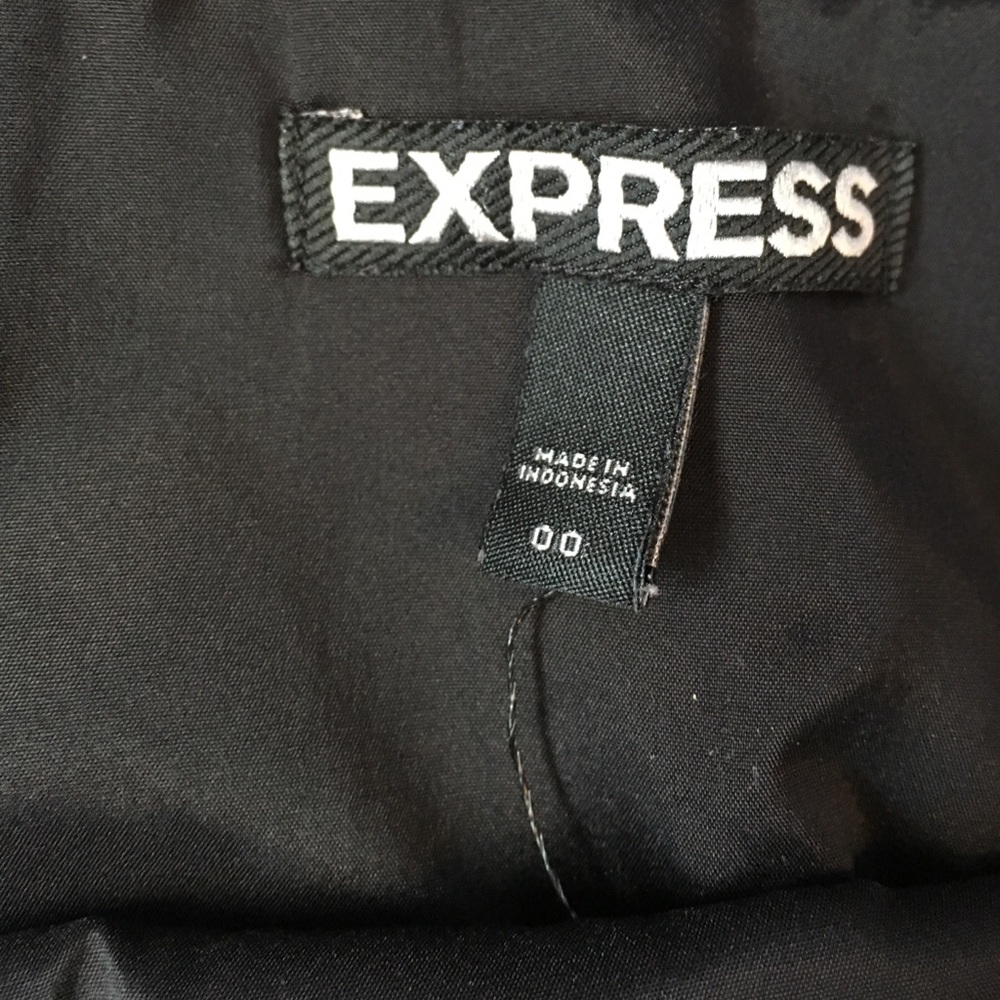 EXPRESS / Two Piece Fancy Delight 🍸 - Picture 3 of 7