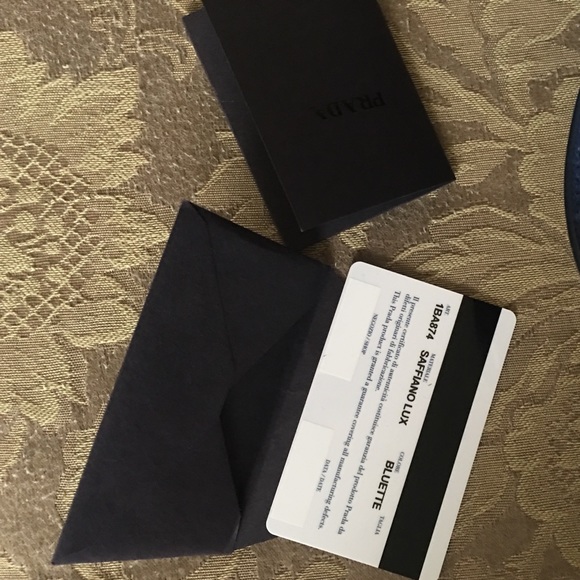 authentic Prada - Picture 4 of 5