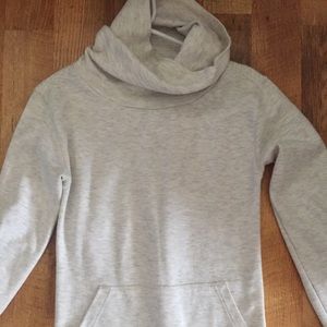 Burton dry ride pullover!