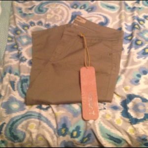 Khaki crop pants
