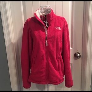 Barely worn northface jacket!! great condition.