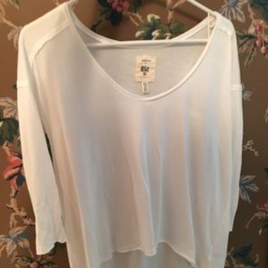 White billabong hi-low v-neck top