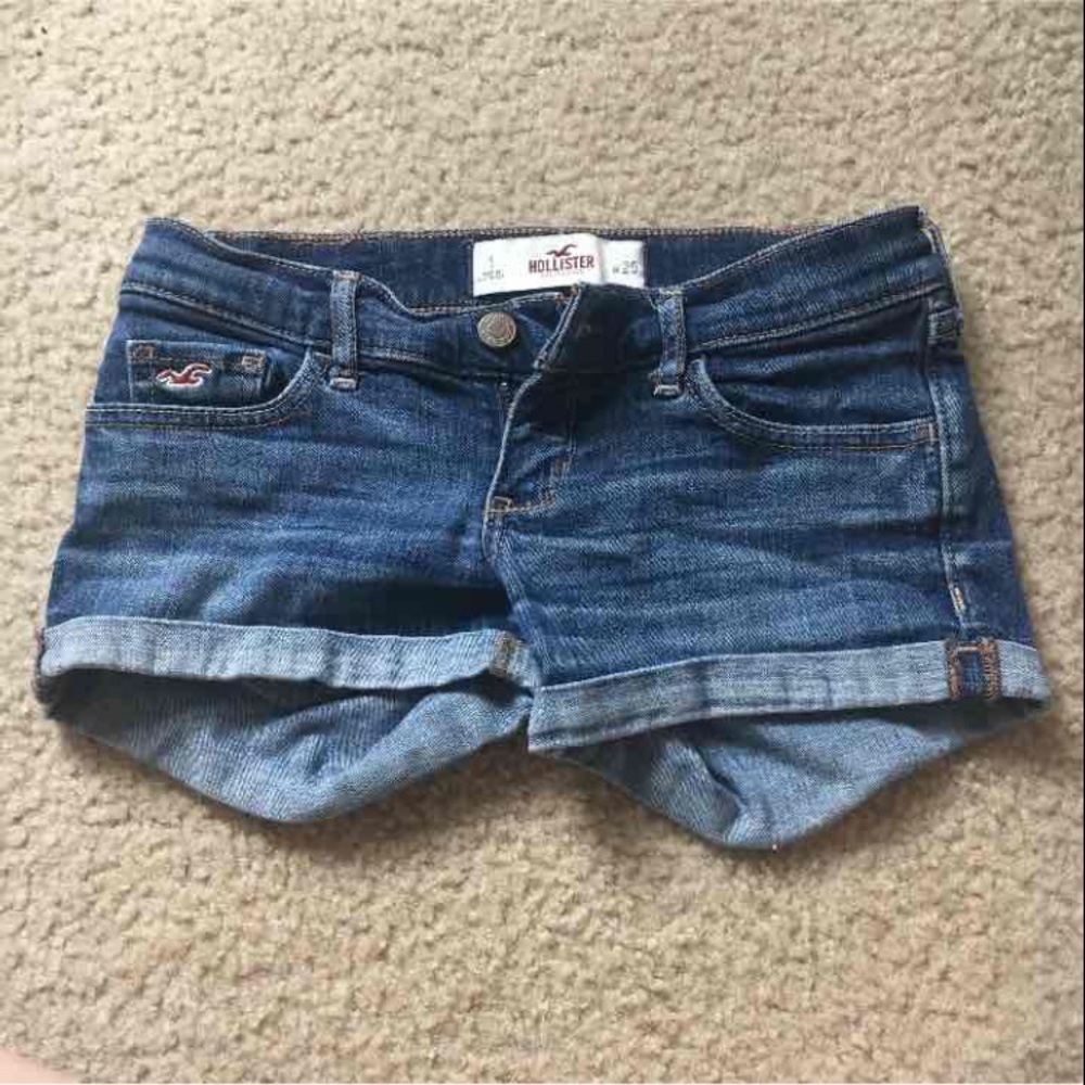 Hollister jean short -daisy dukes.