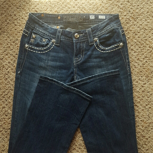Sold*Miss Me Mid -Rise jeans - Picture 4 of 4