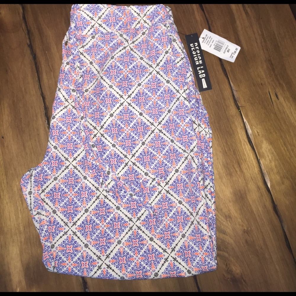 Design Lab Capris - Picture 3 of 3