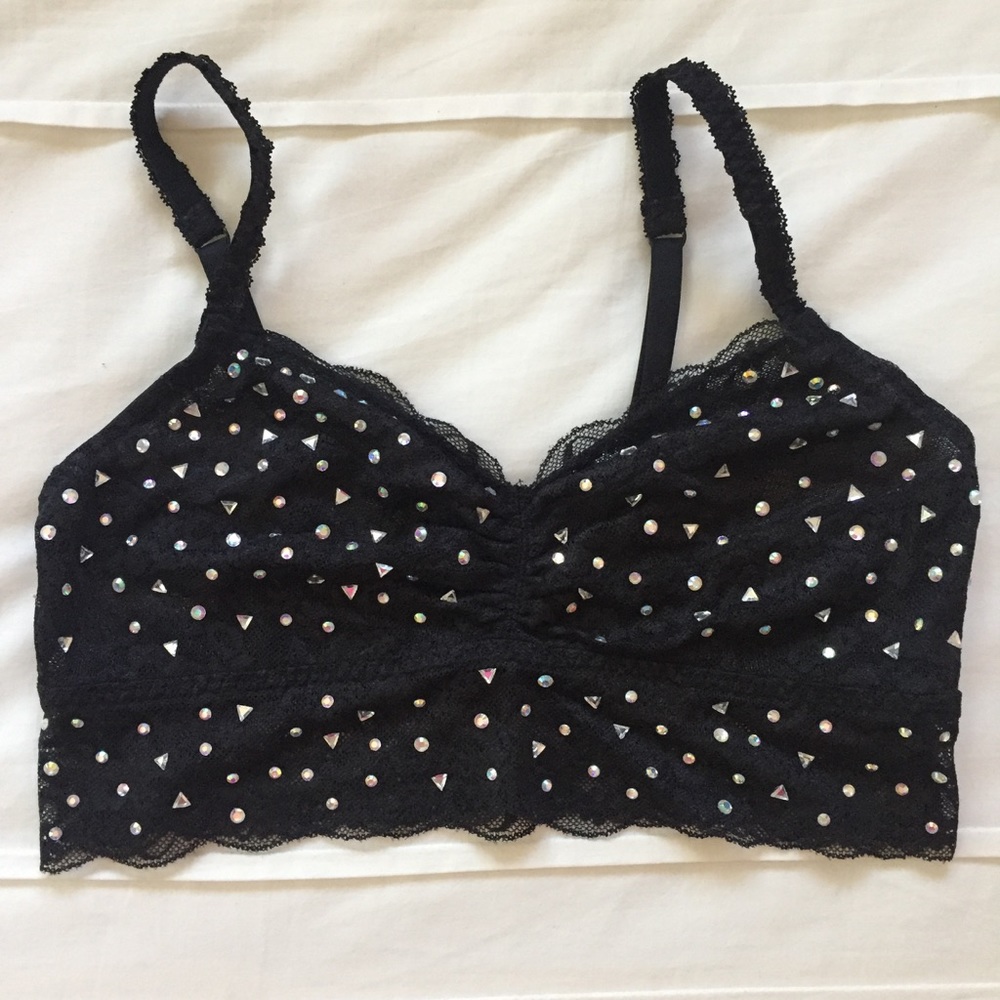 VS Pink fashion show black bralette