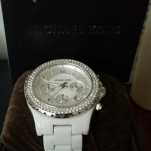 Michael Kors White Glitz Madison Watch main image 6