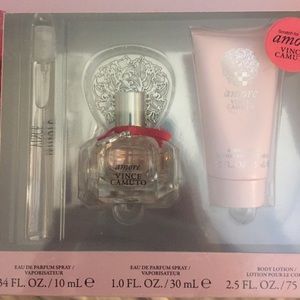 Amore Vince Camuto set