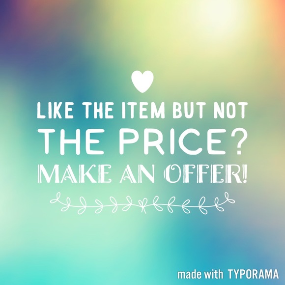 🌟SALE🌟 White Royal Print Top - Picture 5 of 5