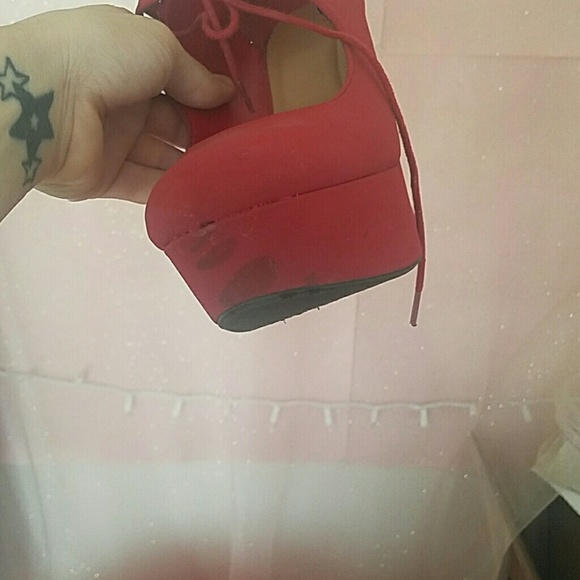 Charlotte Russe Wedges with tie close - Picture 4 of 5
