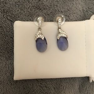 Swarovski elements pierced dangling earrings