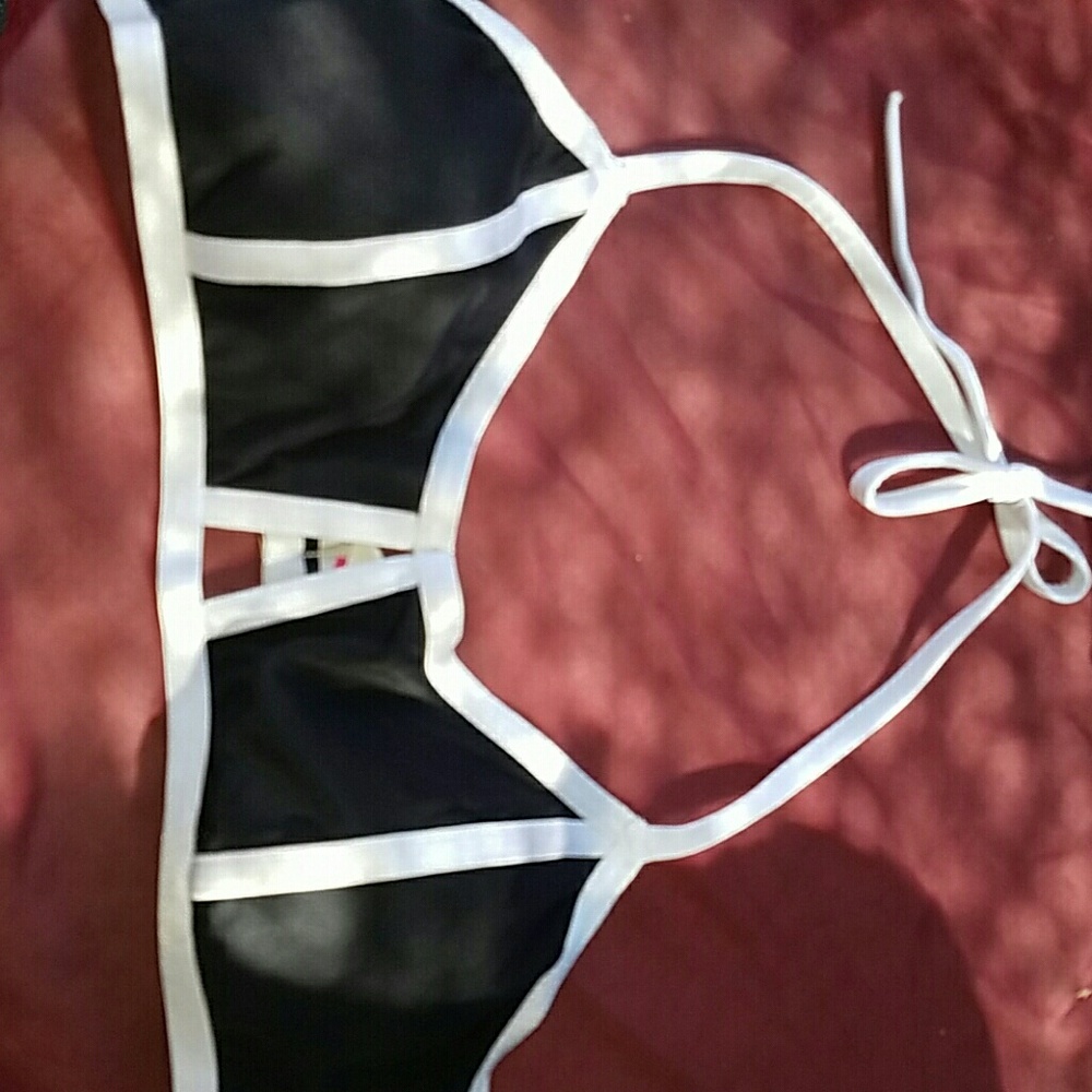 VS  swimsuit top