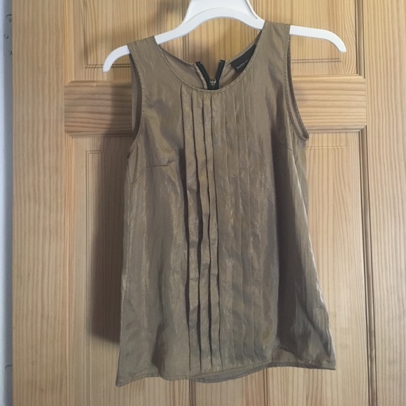 Gold Dana Buchman tank - Picture 1 of 2