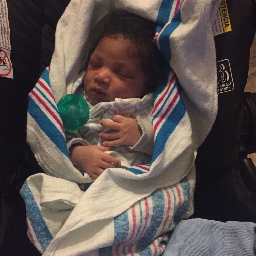 Meet your Posher, Kiona